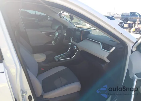 2021 Toyota Rav4 Hybrid Xle z USA, uszkodzony, nr VIN 4T3R6RFV8MU011388